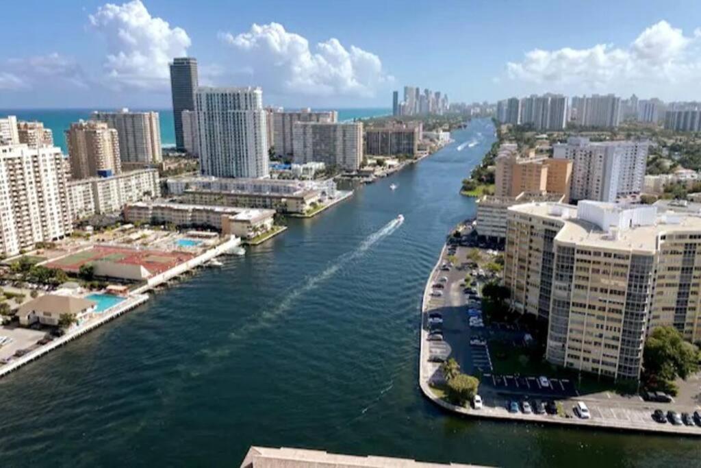 Beachwalk 1B 1B Incredible View Apartment 14 A Hallandale Beach Extérieur photo
